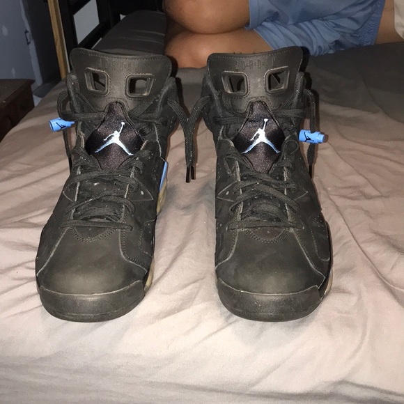 Air Jordan 6 Retro “UNC”
